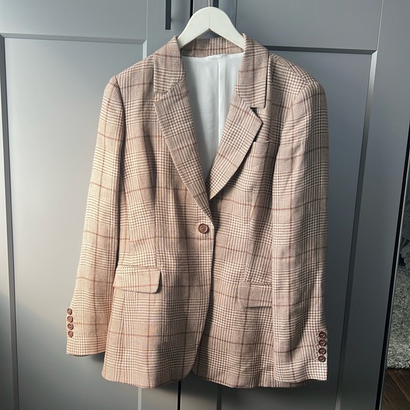 Brunello Cucinelli linen blazer